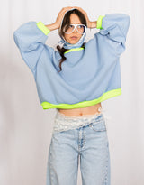 Contrastinghemroundnecksweater_Lightblue_neongreen_2