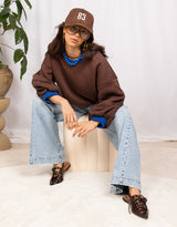 Contrasting hem round neck sweater