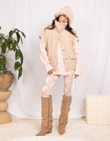 Fluffy sleeveless high collar jacket