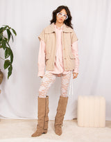 Fluffy sleeveless high collar jacket