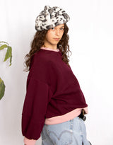 Contrasting hem round neck sweater