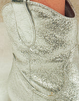 Western detail boots