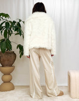 Big collar faux fur coat