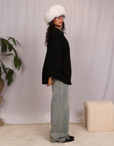 Oversized wide sweater