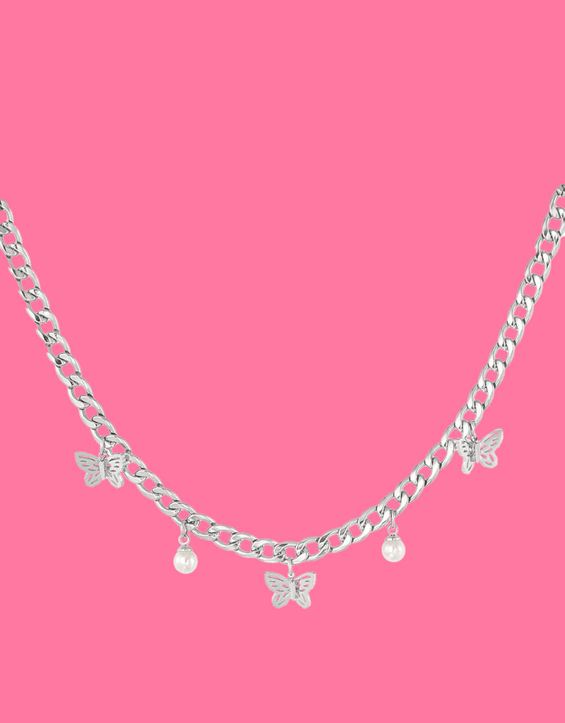 Butterflies and pearls necklace