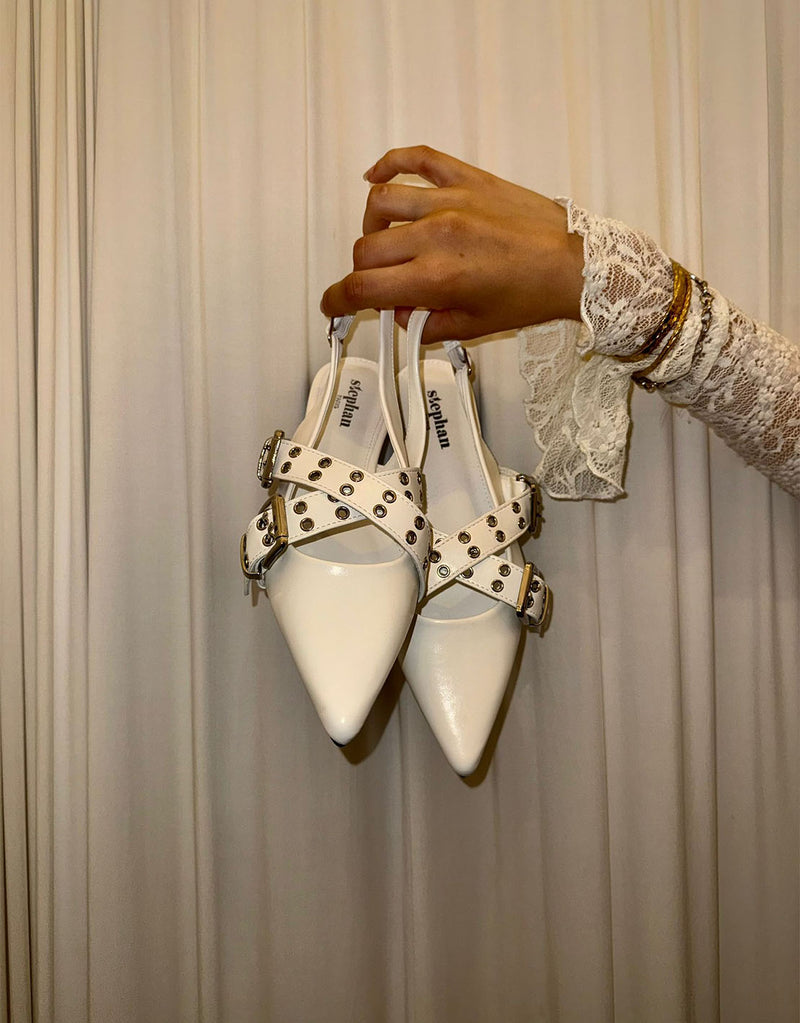 Double buckle flats