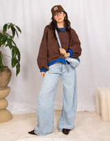 Contrasting hem round neck sweater