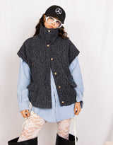 Fluffy sleeveless high collar jacket