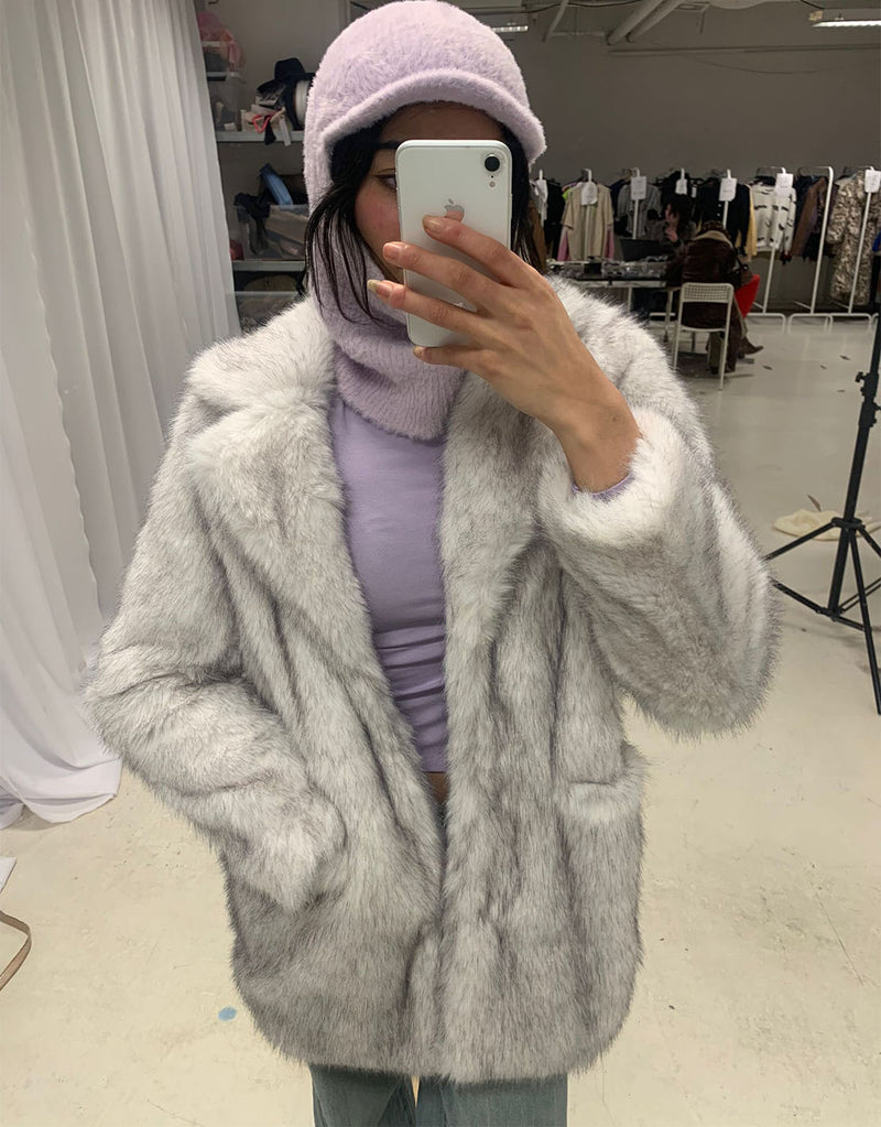 Faux fur coat I