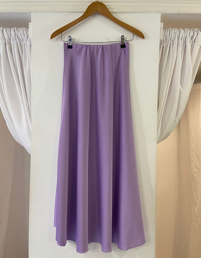 Flowy midi skirt