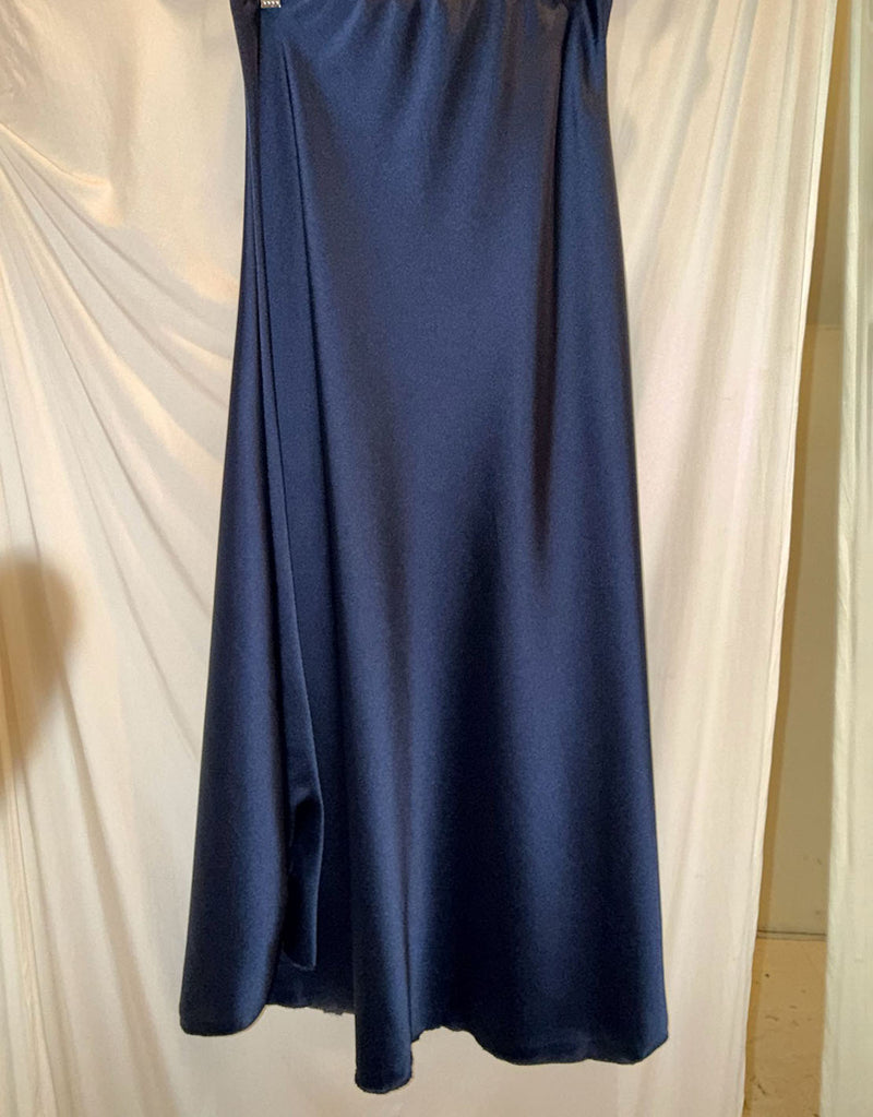 Flowy midi skirt
