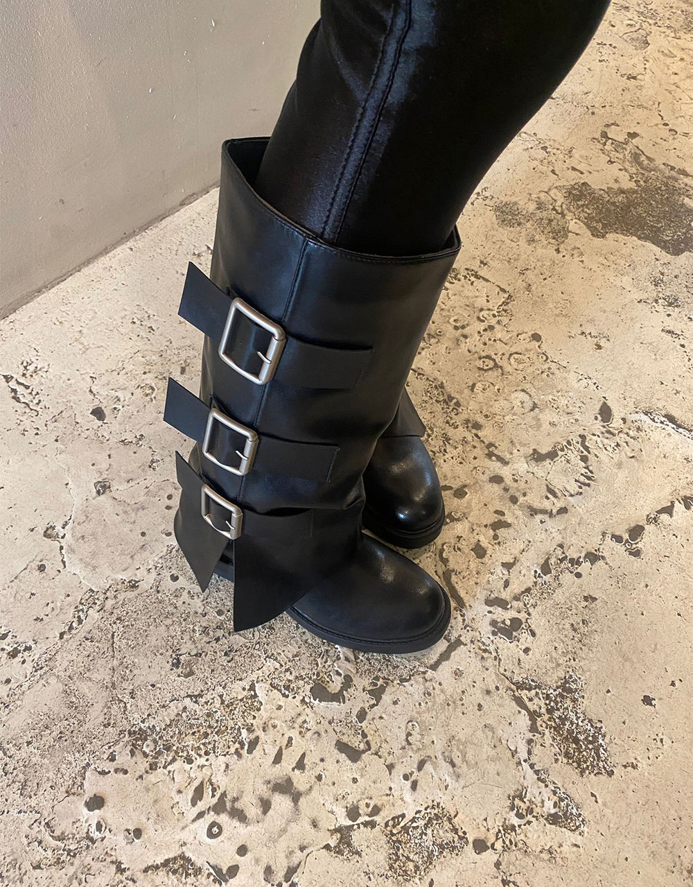 Fold over buckle detail boots – JUTKA & RISKA