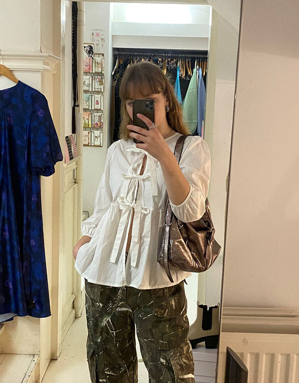 Front tie balloon sleeves blouse
