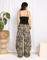 Camouflage barrel cargo trousers