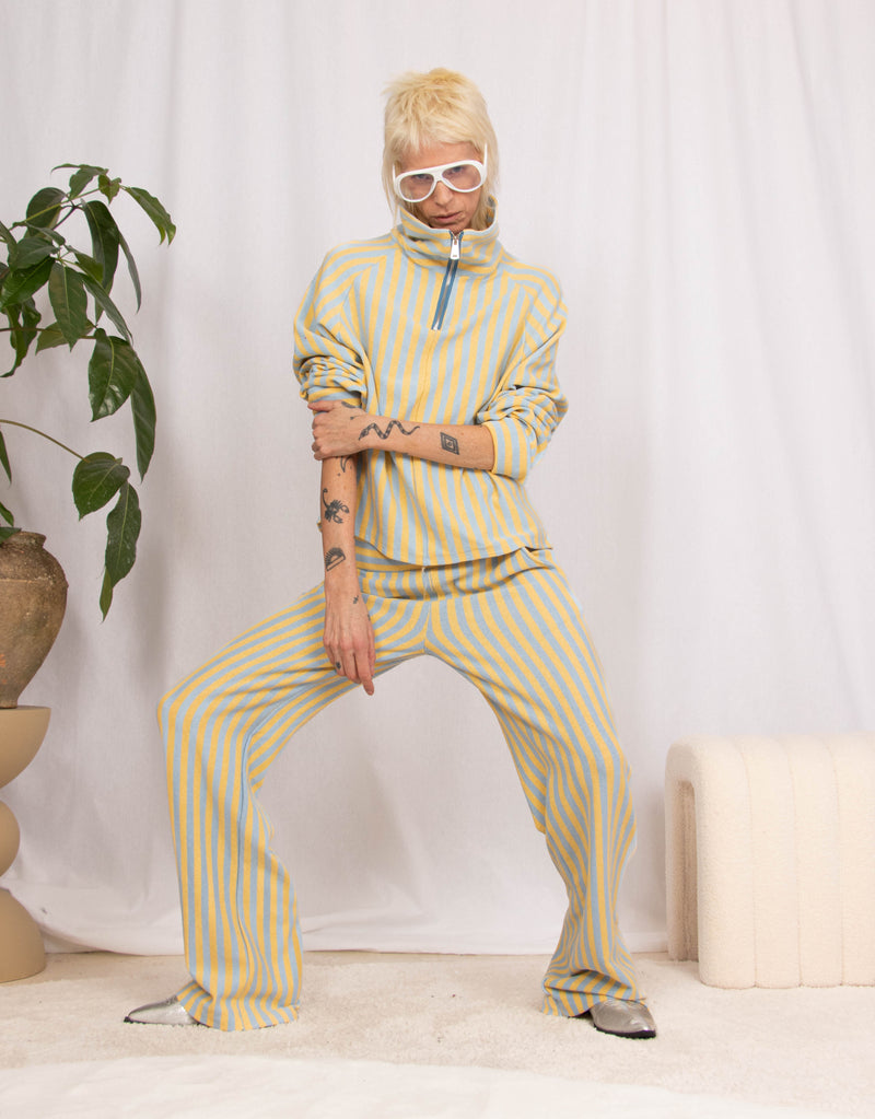 Striped Y2K zip top – JUTKA & RISKA