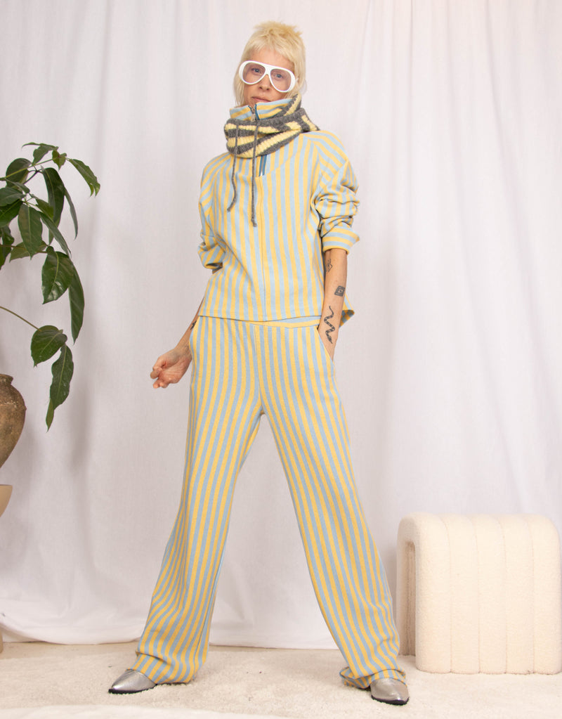 Striped Y2K zip top – JUTKA & RISKA