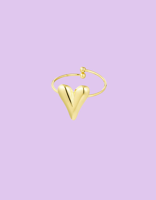 Iconic heart ring