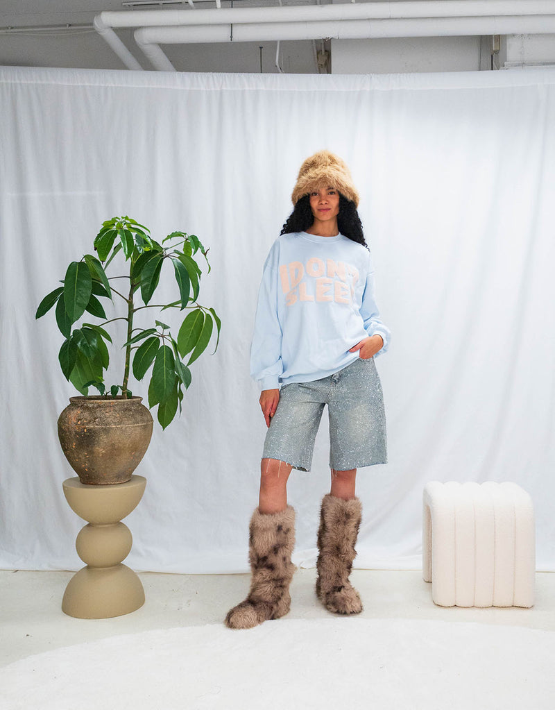 Idontsleepsweater_Babyblue_1