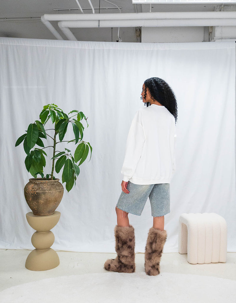 Idontsleepsweater_White_lightpink_1