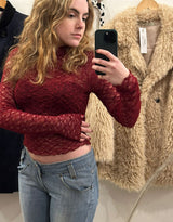 Lace cropped longsleeve top