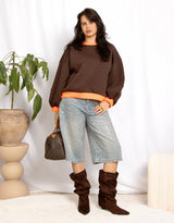 Contrasting hem round neck sweater