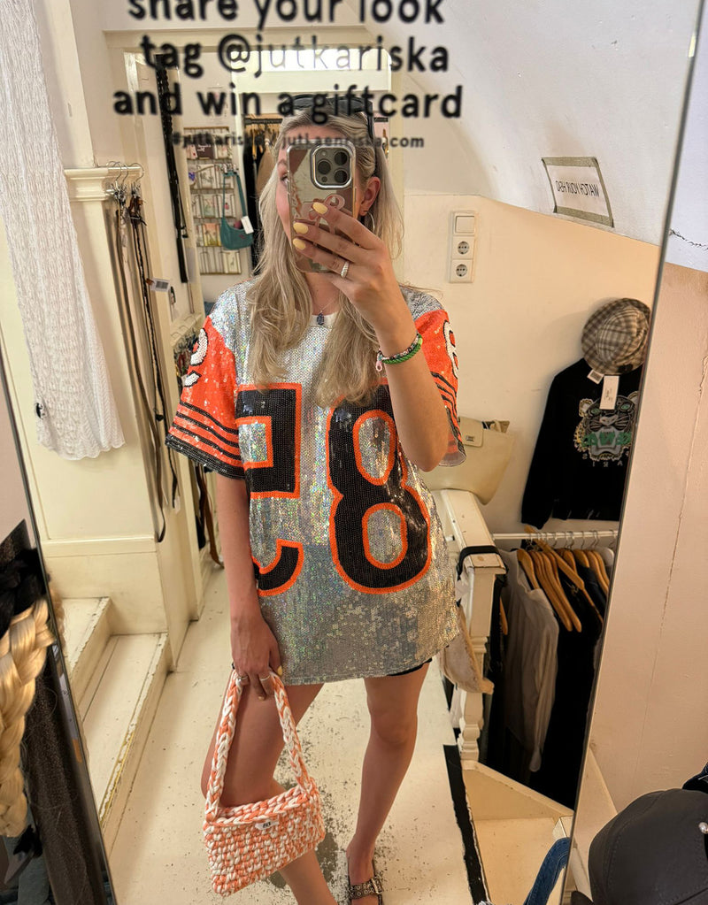 Sporty sequin 85 T-shirt dress