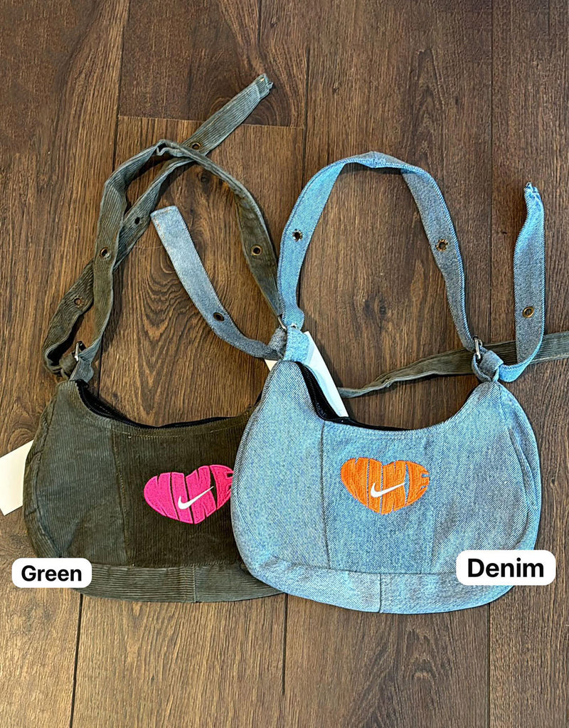 Vintage customized heart Nike bag