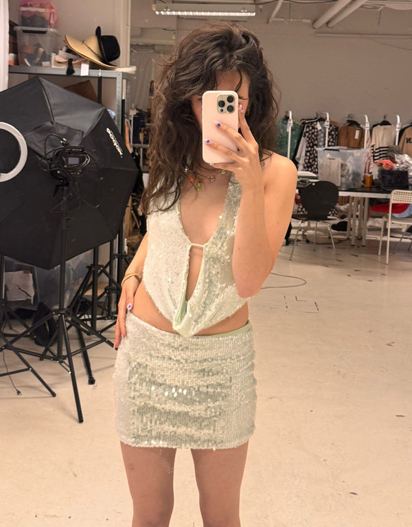 Sparkly sequins mini skirt