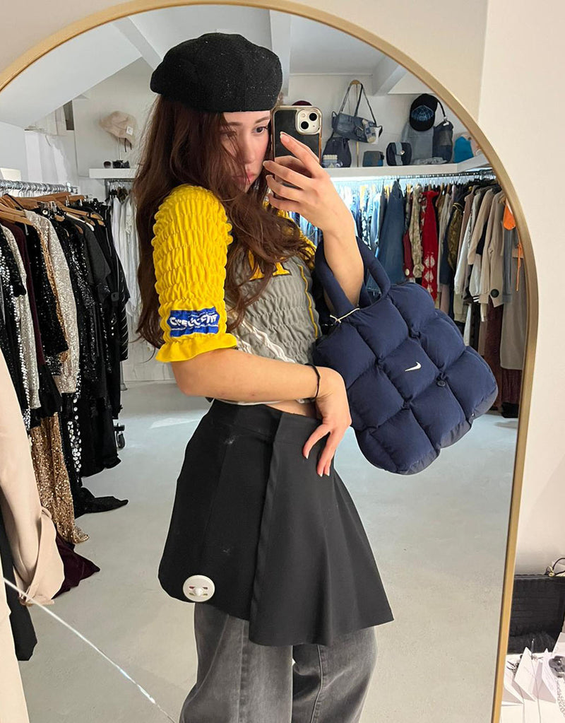 Asymmetric skirt