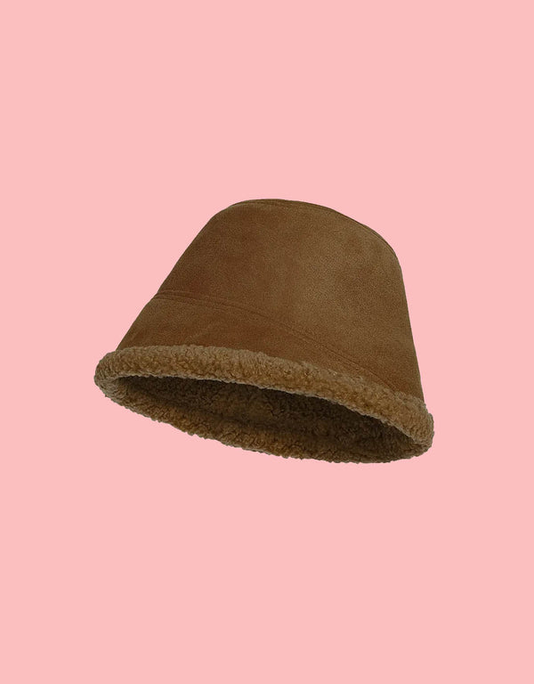 Reversible teddy bucket hat