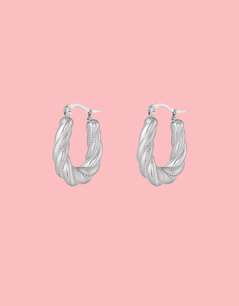 Twisted oval pattern earrings