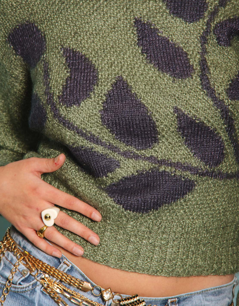 Vintage sweater with leaf print